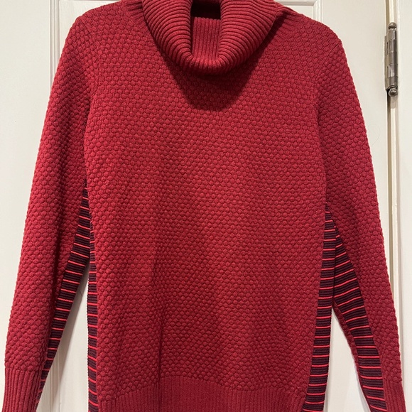 Athleta Sweaters - Athleta Turtleneck Merino Wool